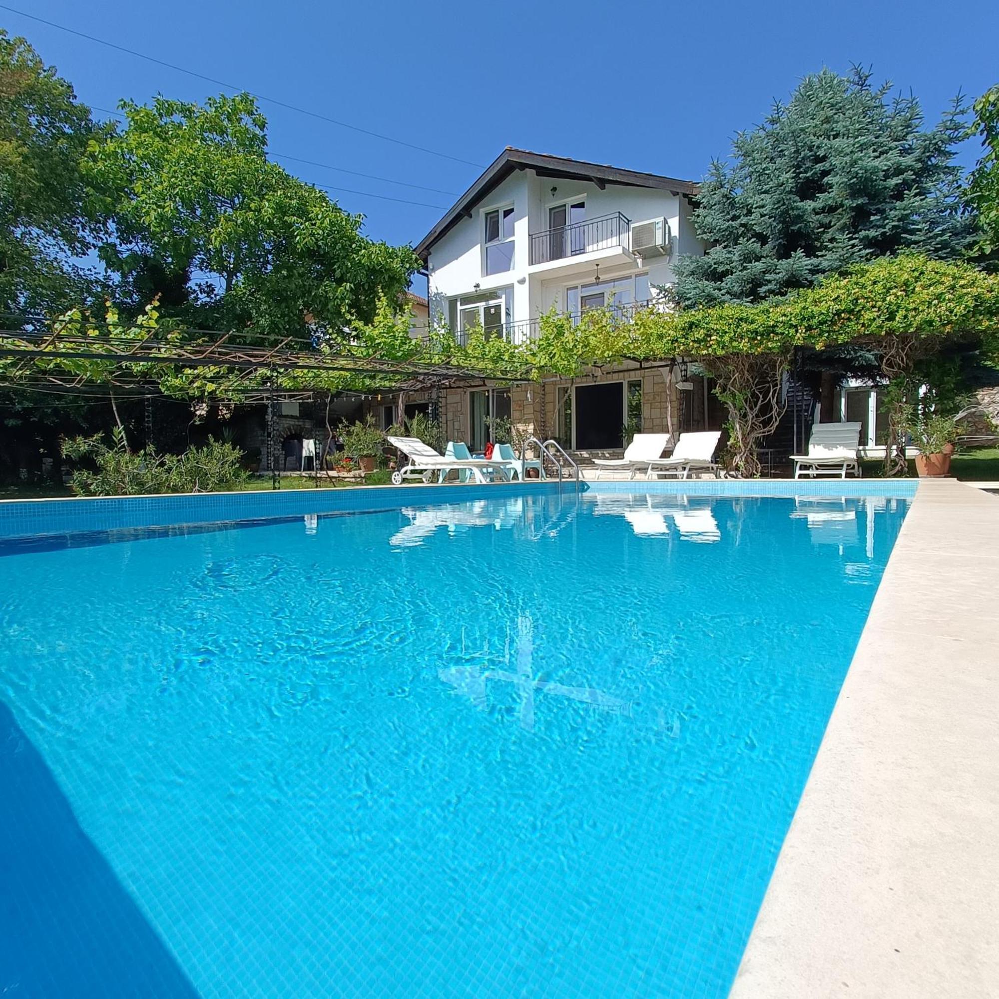 Villa Regina Serafina Baltschik Exterior foto